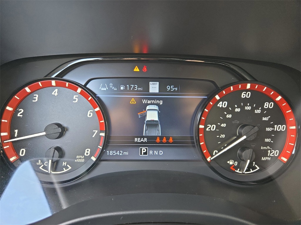 2023 Nissan Frontier PRO-X photo 14