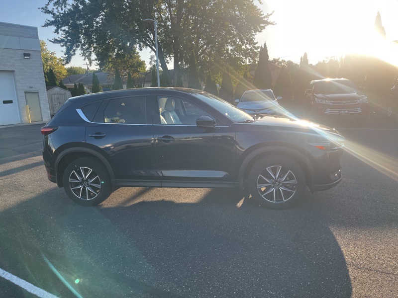 2018 Mazda CX-5 Grand Touring photo 2