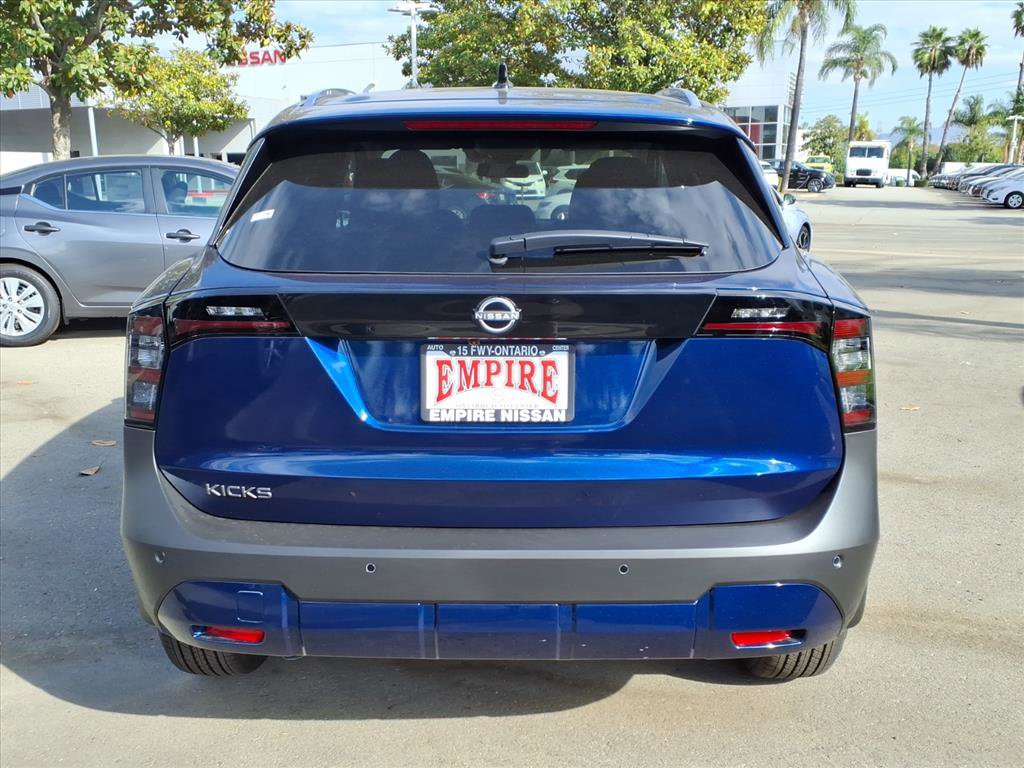2026 Nissan Kicks SV photo 2
