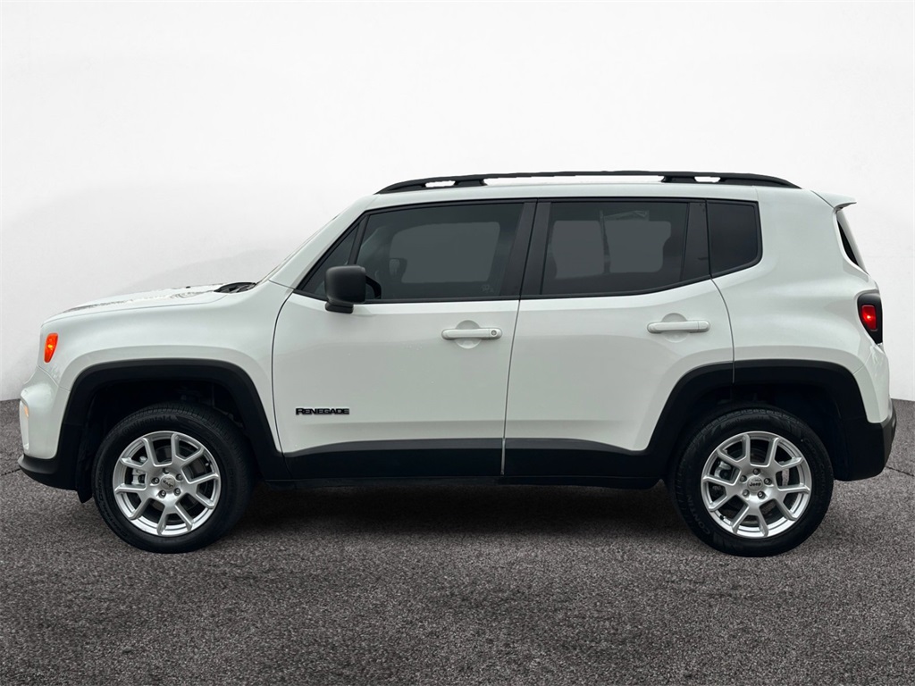 2023 Jeep Renegade Latitude photo 2