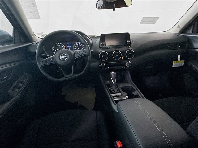 2025 Nissan Sentra S photo 9