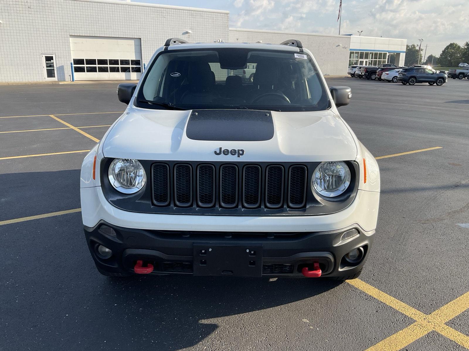 2017 Jeep Renegade Trailhawk photo 2