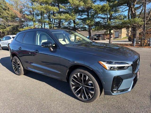 2026 Volvo XC60 Ultra's photo