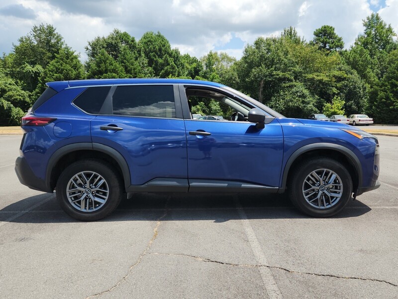 2023 Nissan Rogue S photo 2