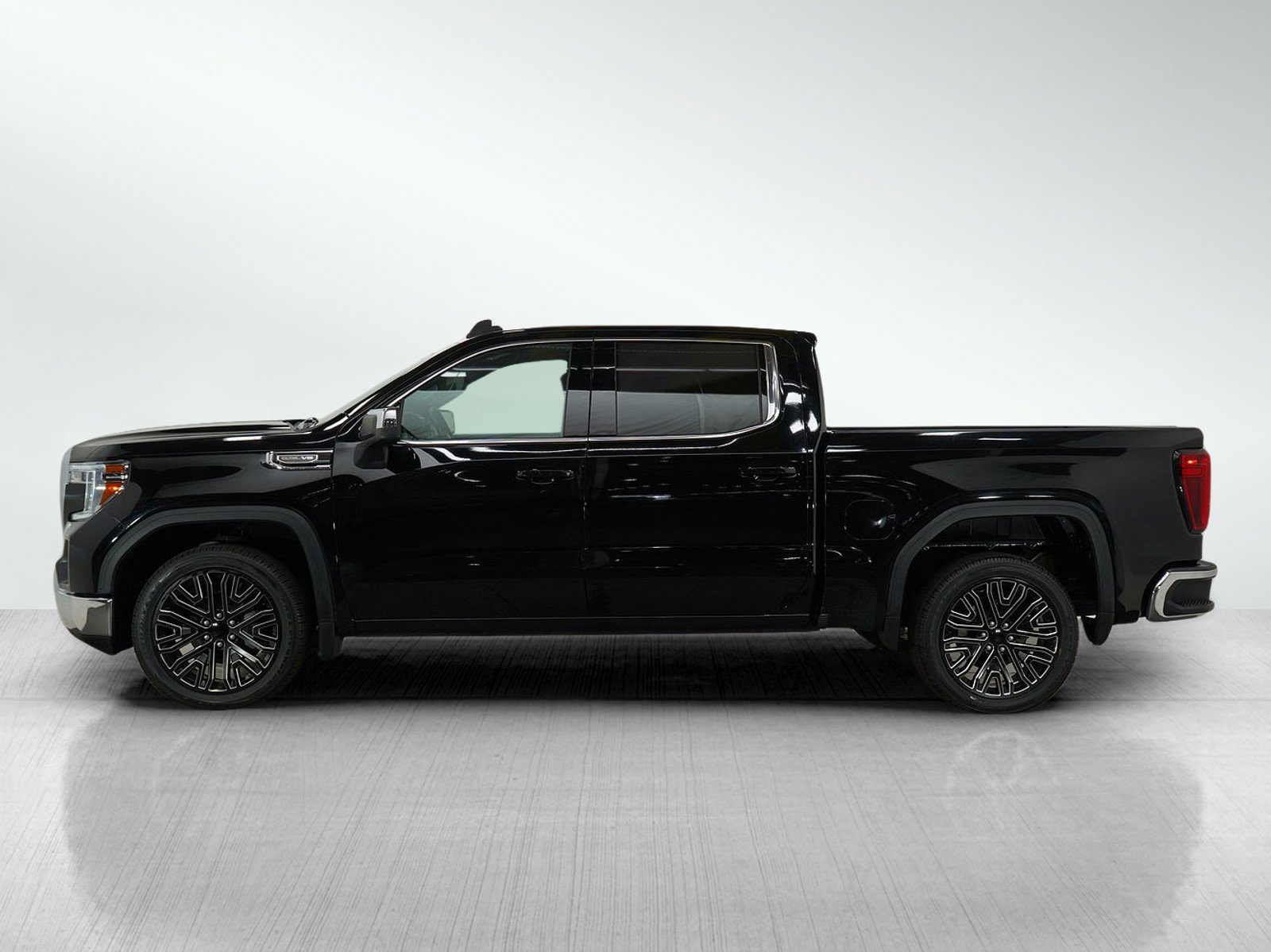 Used 2019 GMC Sierra 1500 SLE with VIN 1GTU9BEDXKZ339149 for sale in Burnsville, Minnesota