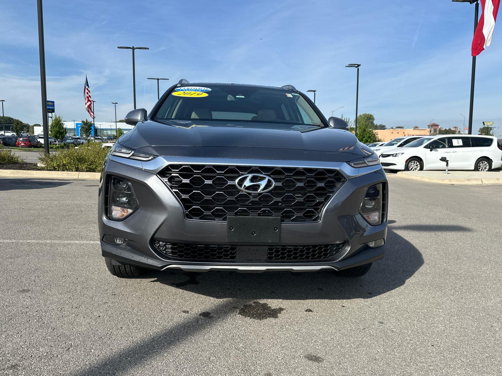 2019 Hyundai Santa Fe Ultimate photo 4