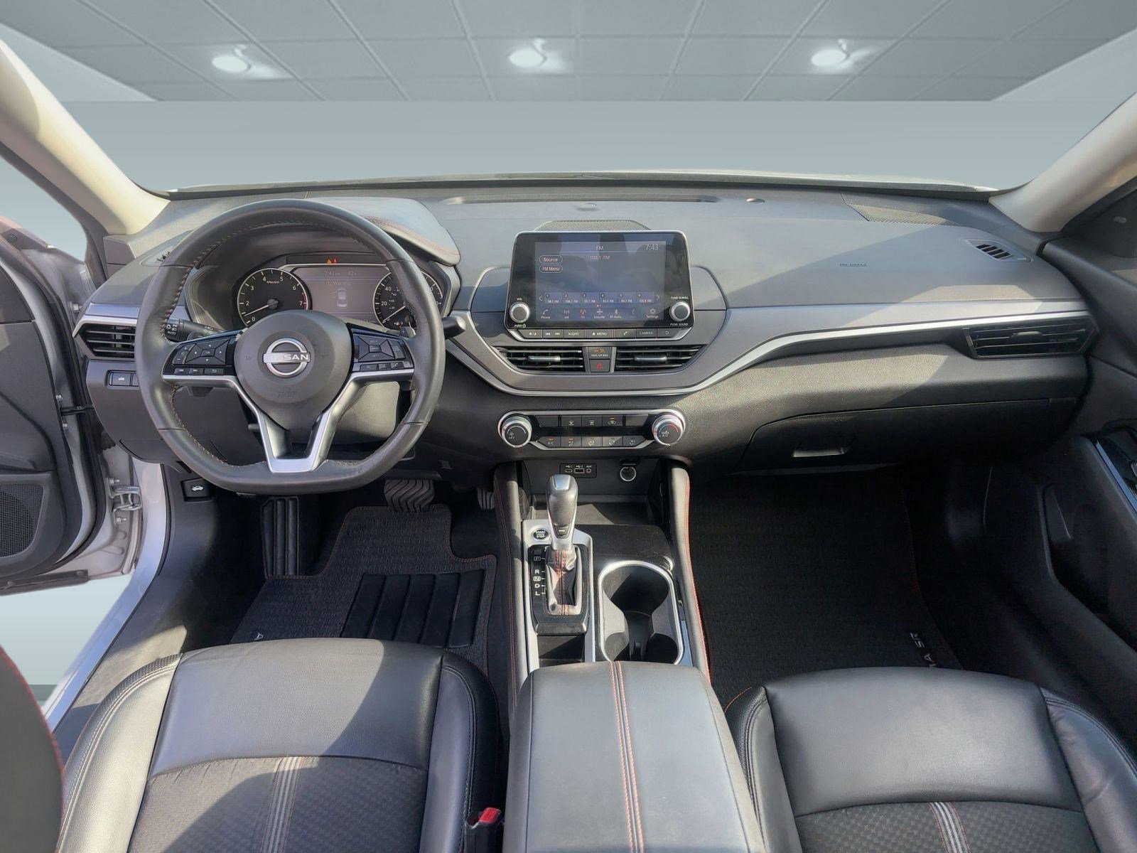 2023 Nissan Altima 2.5 SR photo 14