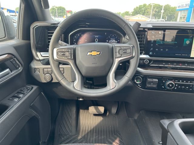 2025 Chevrolet Silverado 1500 LT photo 12