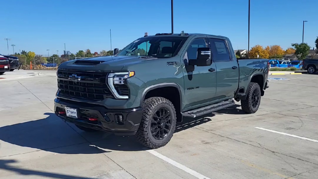 2026 Chevrolet Silverado 2500HD LTZ photo 4