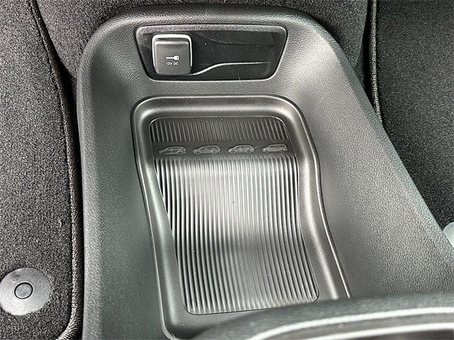 2025 Chrysler Pacifica photo 20