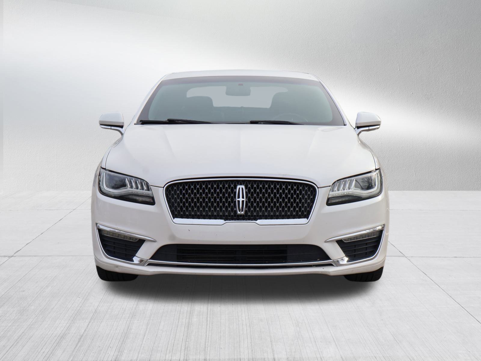 2018 Lincoln MKZ Premiere photo 2