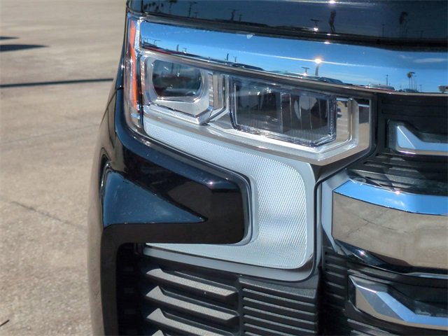 2025 Chevrolet Silverado 1500 LTZ photo 9