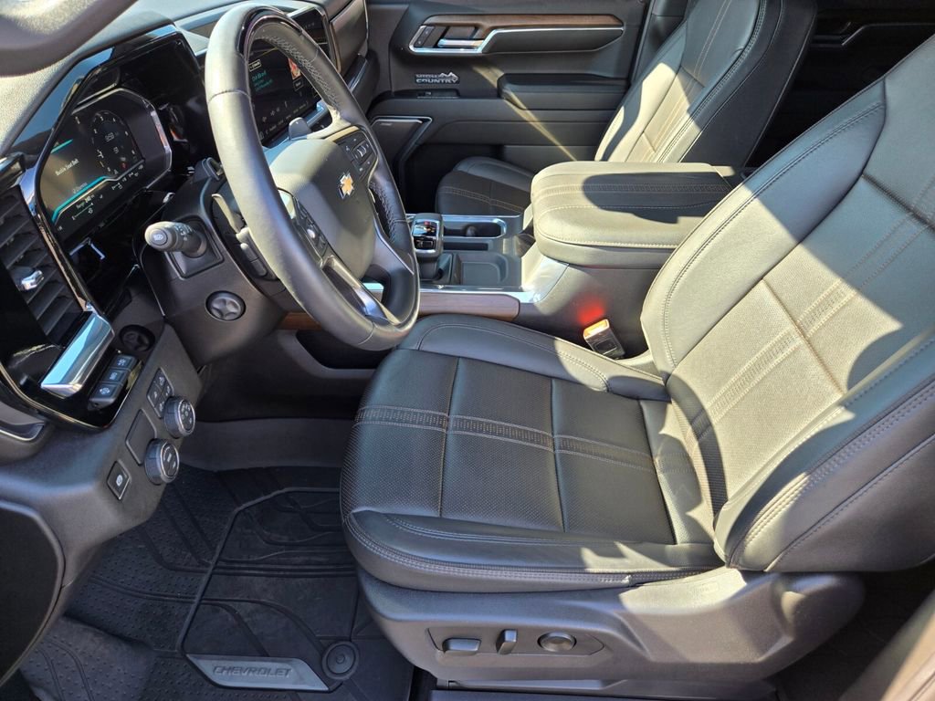 2024 Chevrolet Silverado 1500 High Country photo 9
