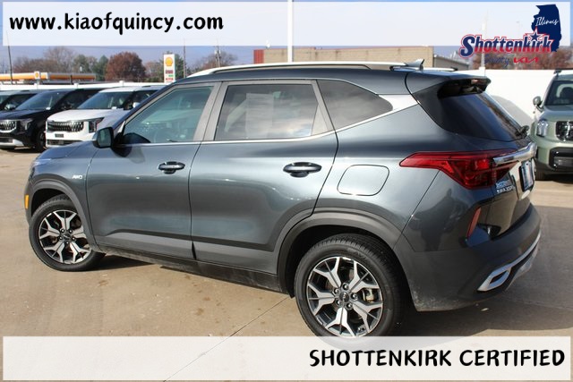 2023 Kia Seltos EX photo 2