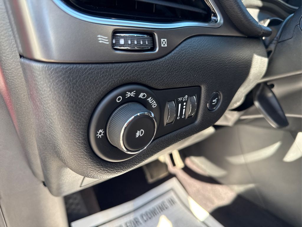 2019 Jeep Cherokee Limited photo 35