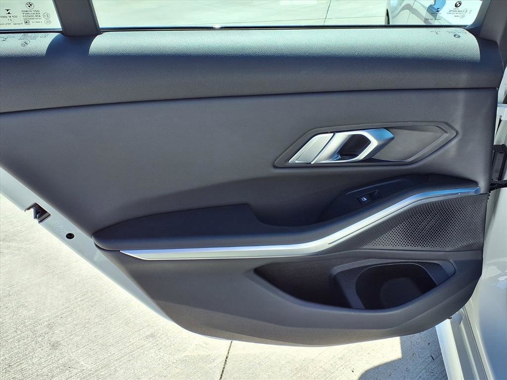 2022 Bmw 330i photo 16