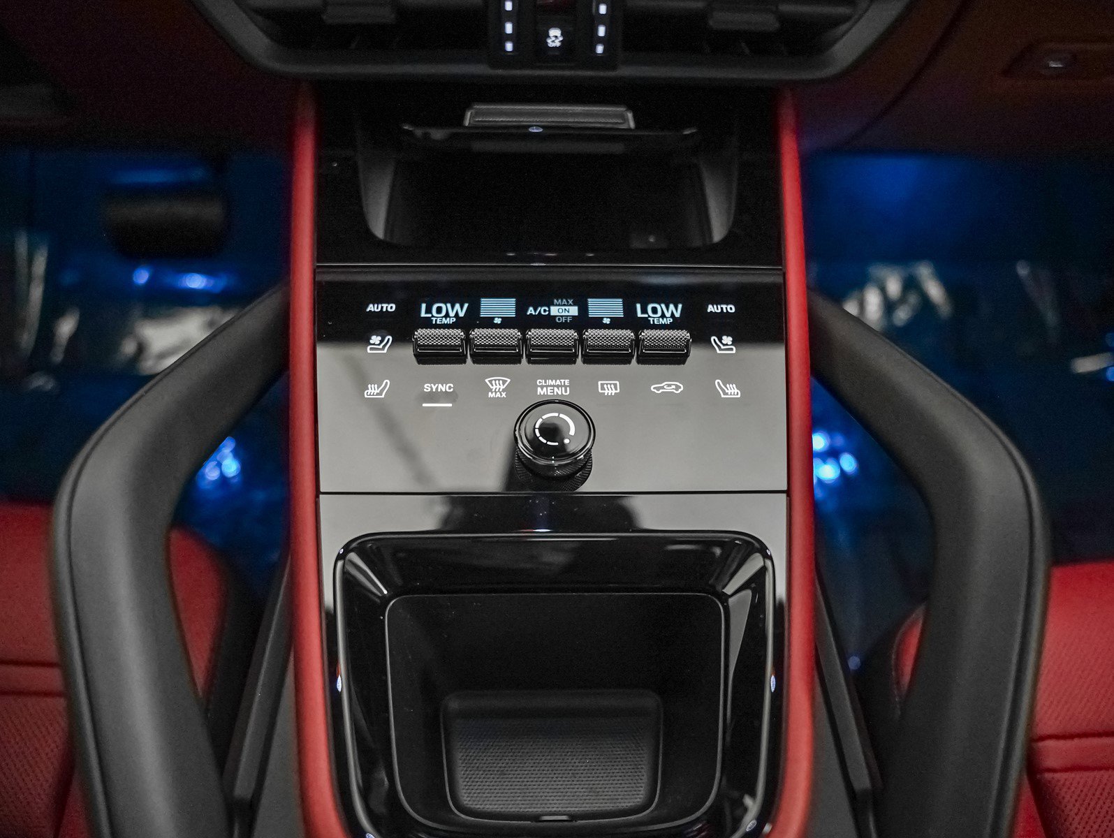 2025 Porsche Cayenne photo 20