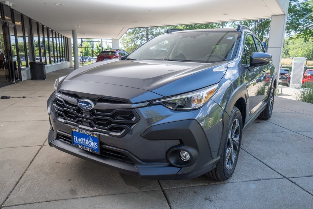 2025 Subaru Crosstrek Premium photo 2