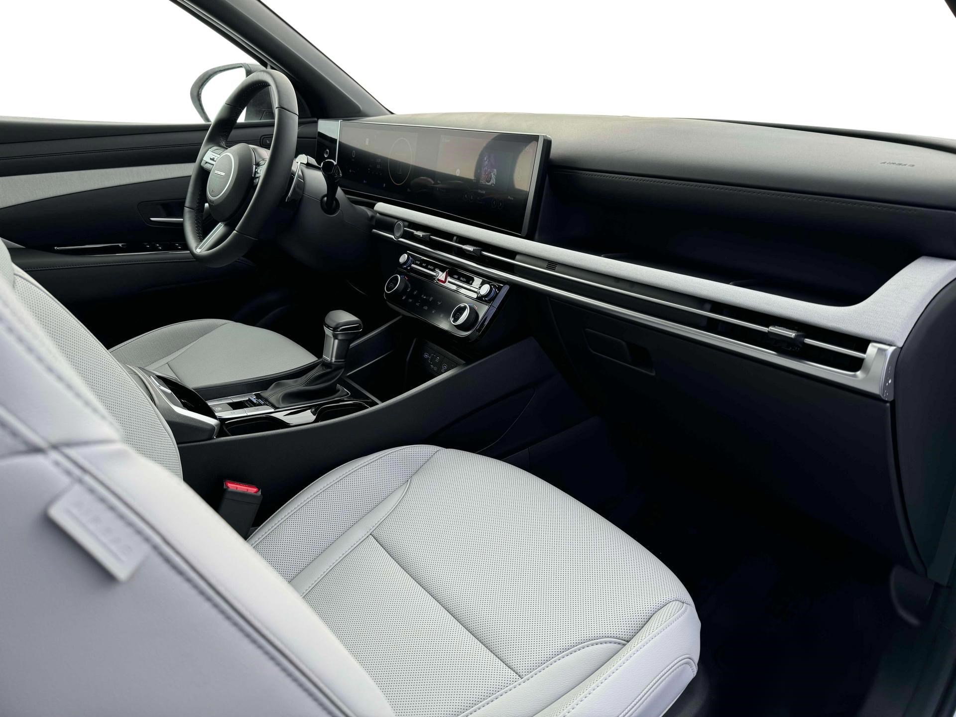 2026 Hyundai Santa Cruz Limited photo 13