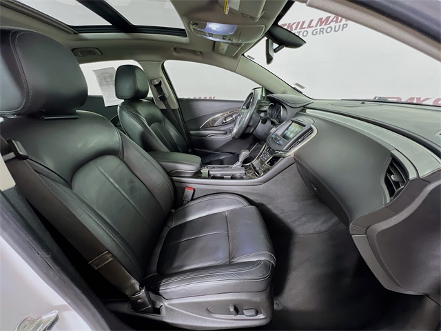 2016 Buick LaCrosse Sport Touring photo 37