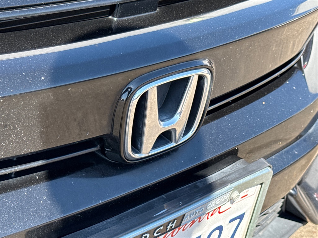 2018 Honda Civic EX-L photo 2
