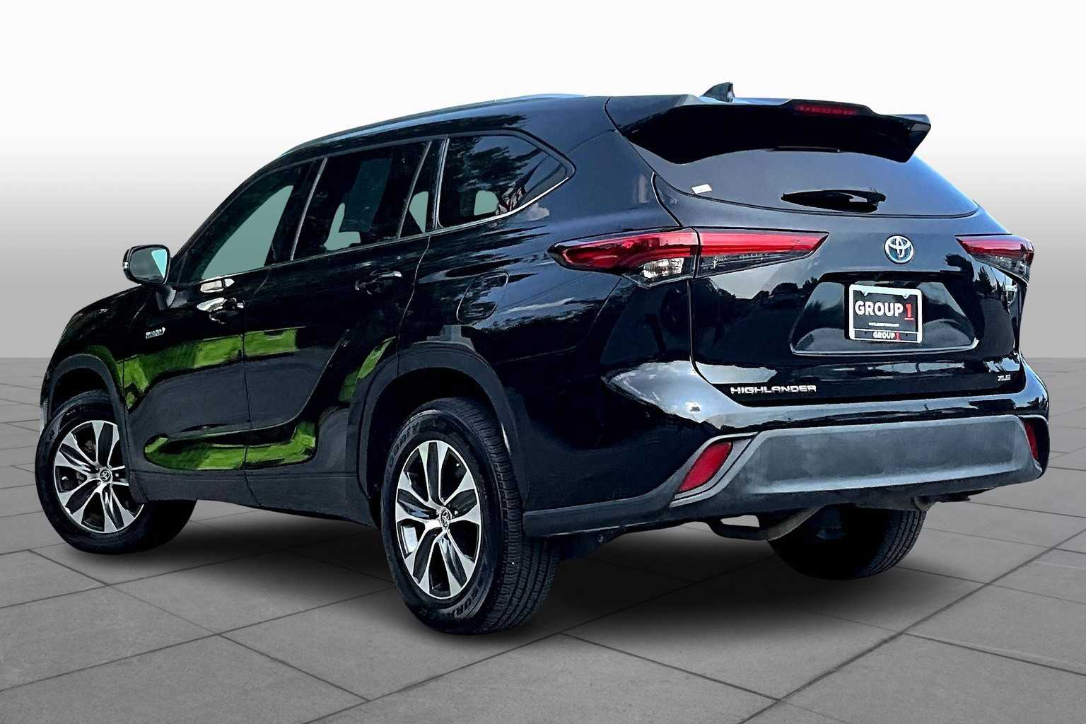2021 Toyota Highlander Hybrid XLE photo 10