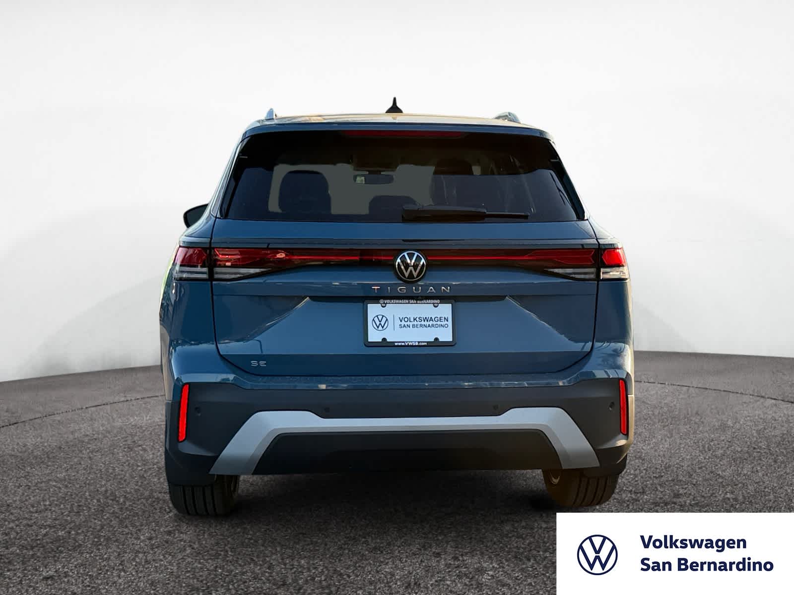 2025 Volkswagen Tiguan SE photo 4