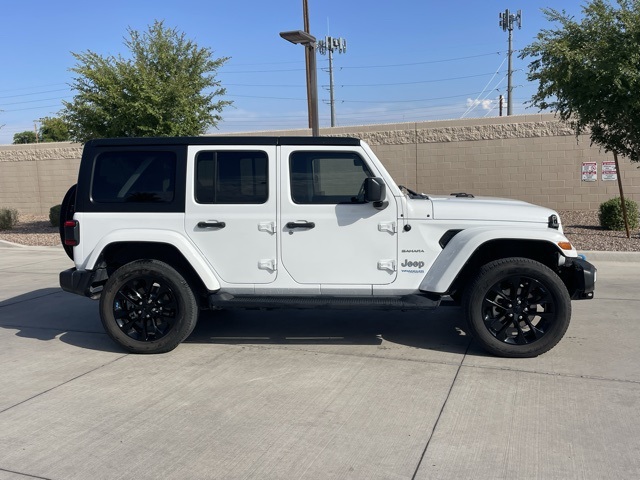 2022 Jeep Wrangler Unlimited Sahara 4xe photo 2