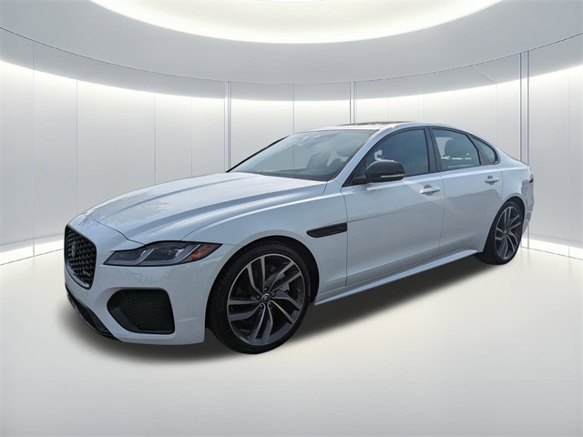 2024 Jaguar XF R-Dynamic SE's photo