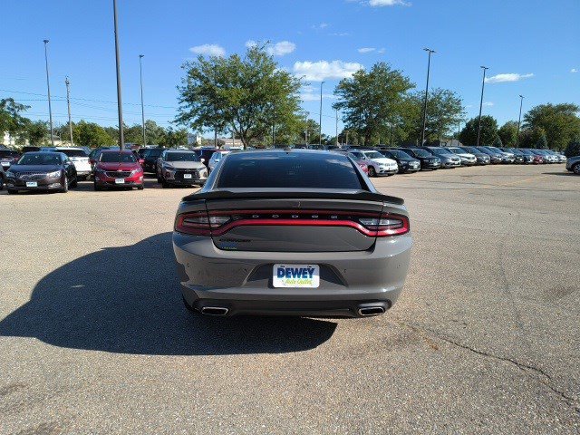 2018 Dodge Charger GT photo 4