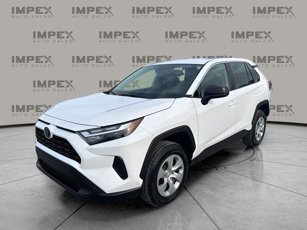 2024 Toyota RAV4 LE