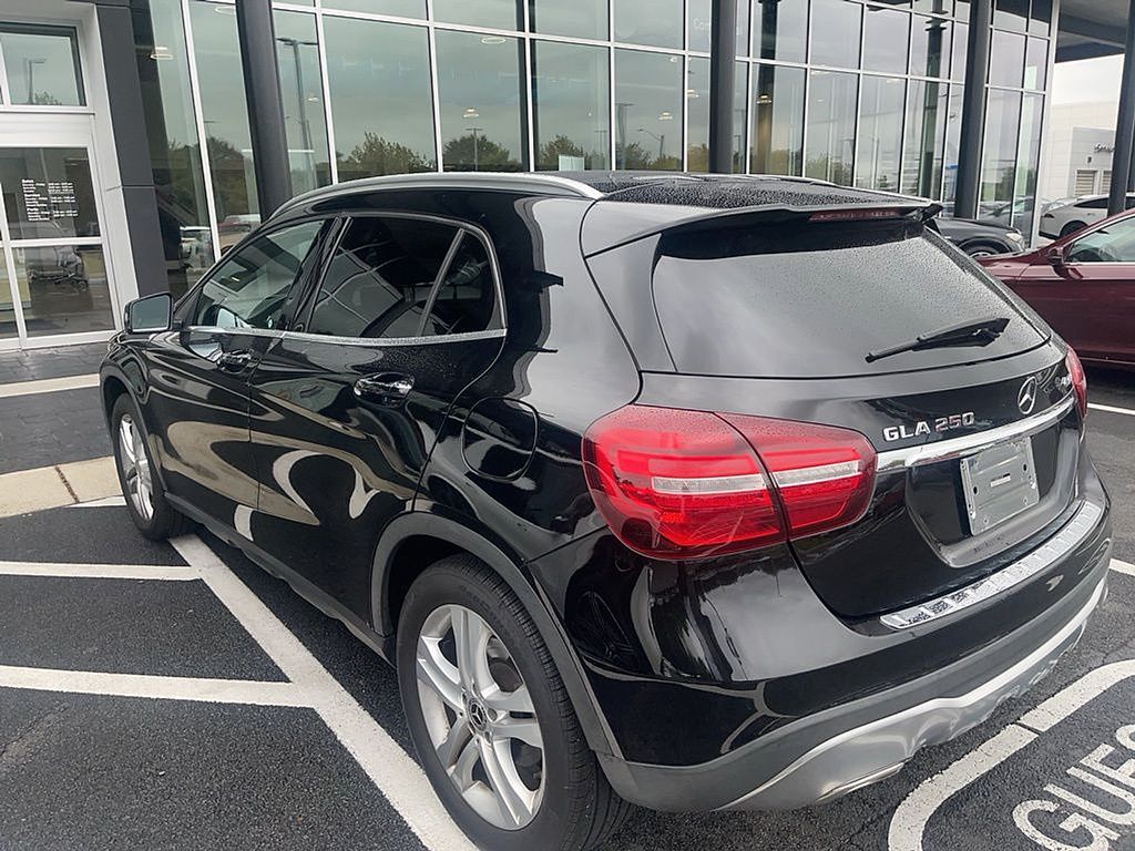 2019 Mercedes Benz GLA 250 4MATIC photo 3
