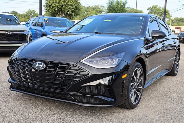 2023 Hyundai Sonata Limited photo 4