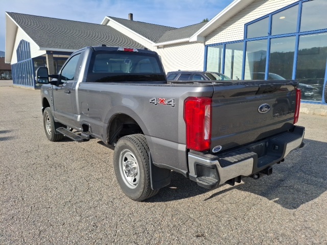 2023 Ford F-350 photo 5