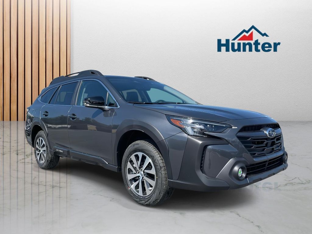 2025 Subaru Outback Premium's photo