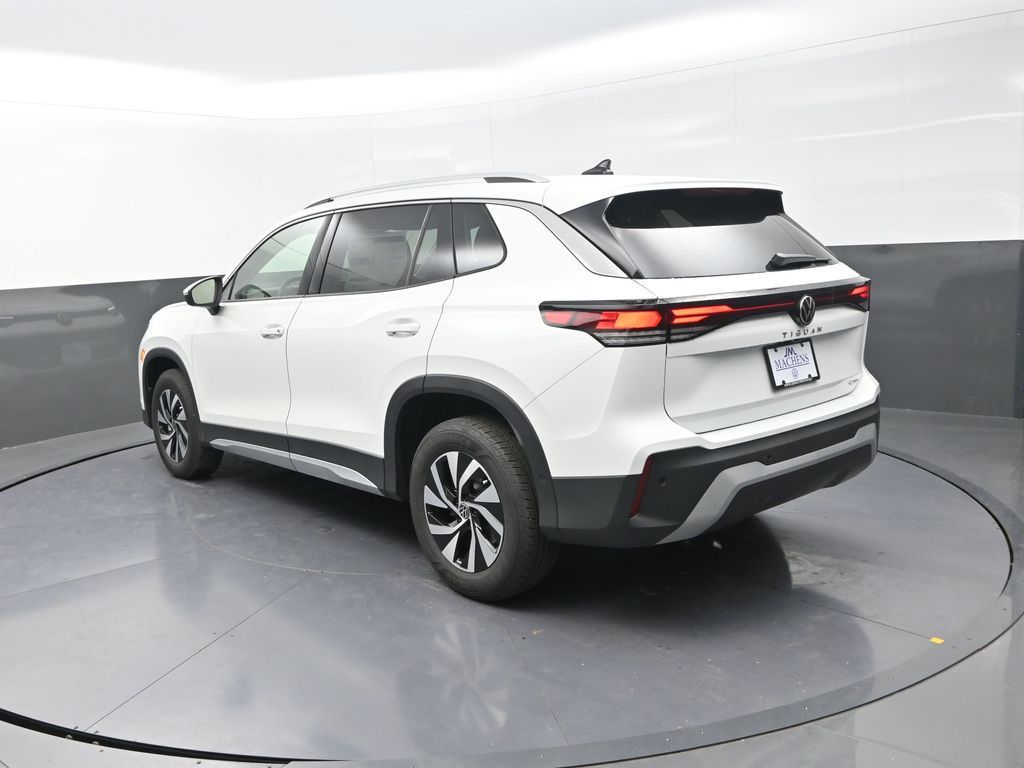 2026 Volkswagen Tiguan S photo 4