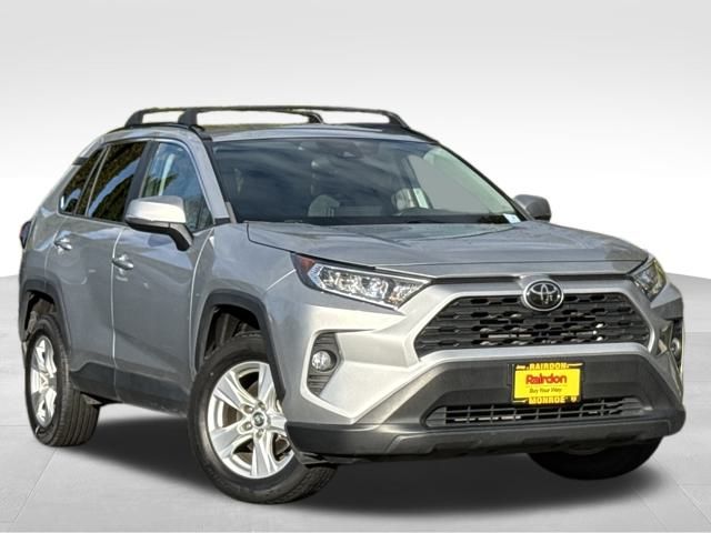 2021 Toyota RAV4 XLE's photo