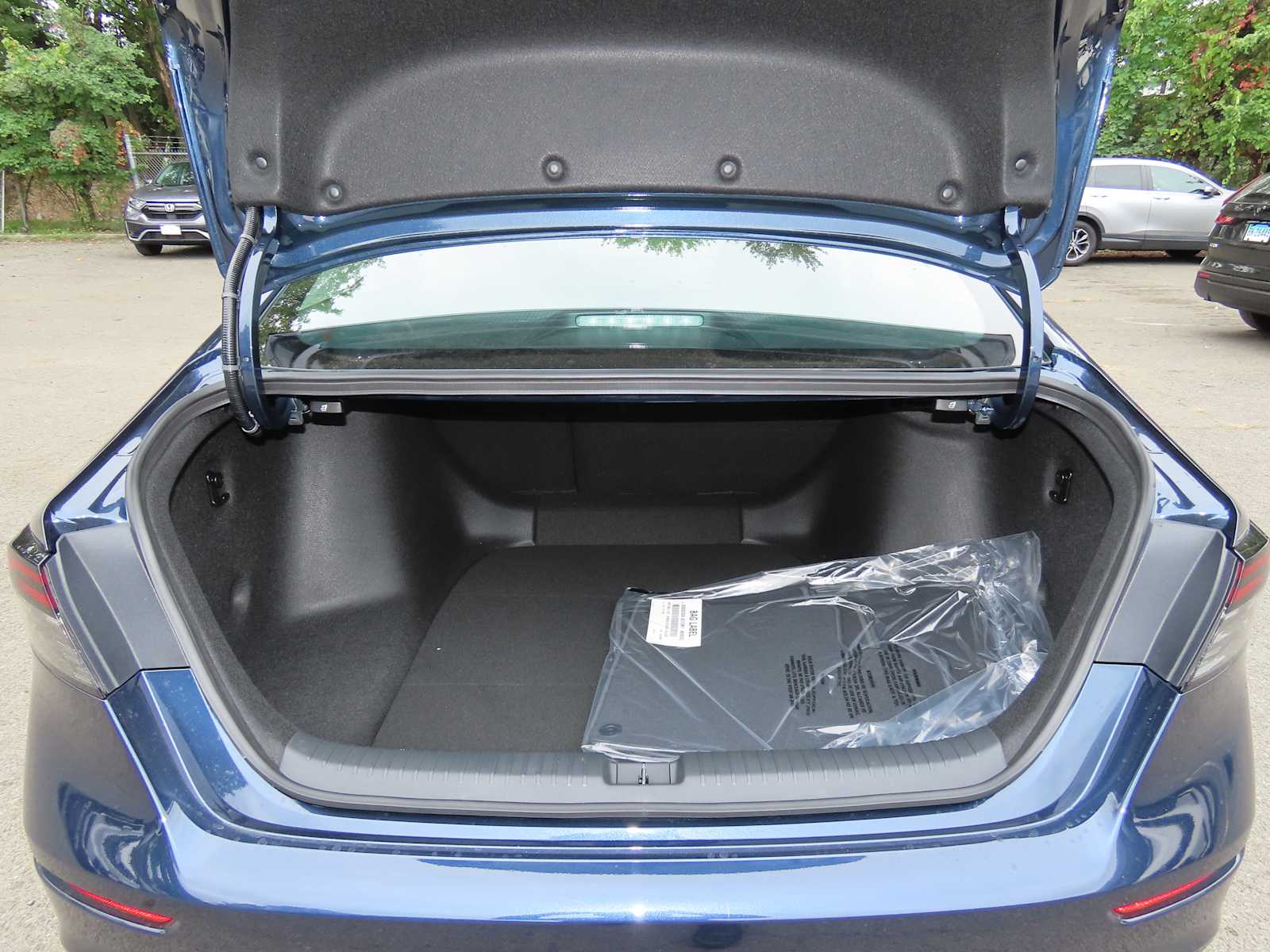 2025 Honda Accord SE photo 9