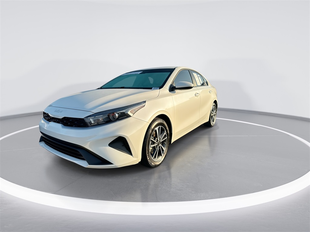 2024 Kia Forte LXS photo 4