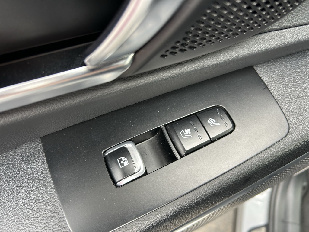 2024 Kia Telluride X-Line photo 21