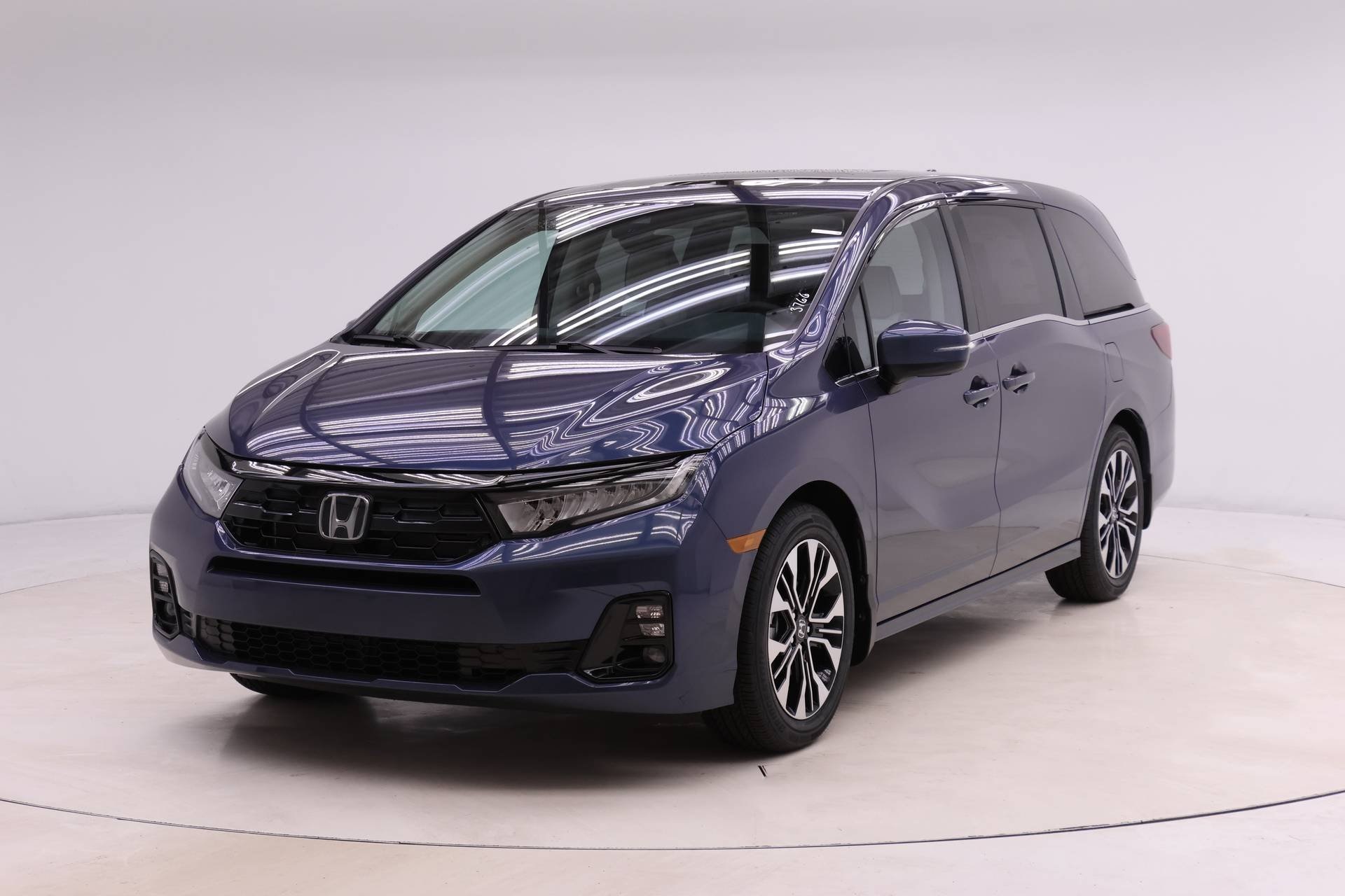 2026 Honda Odyssey Elite's photo