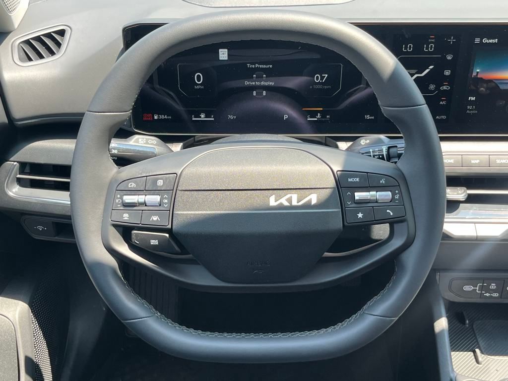 2025 Kia K4 EX photo 18