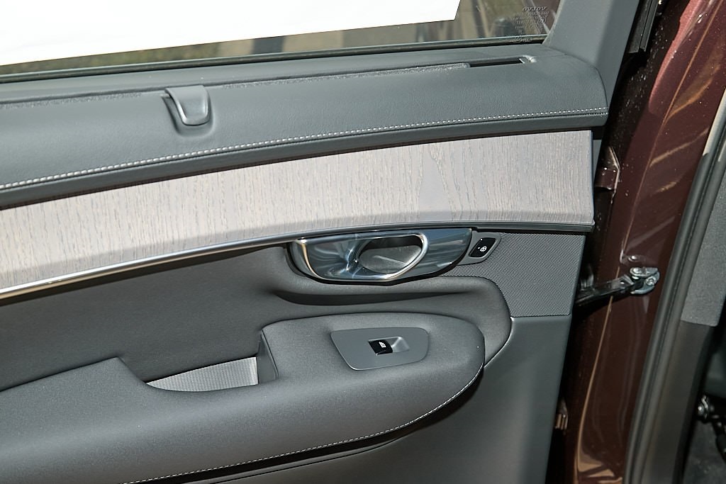 2026 VOLVO XC90 - Image 18