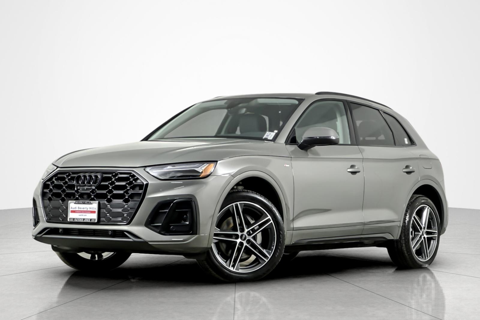 2023 Audi Q5 Premium Plus's photo