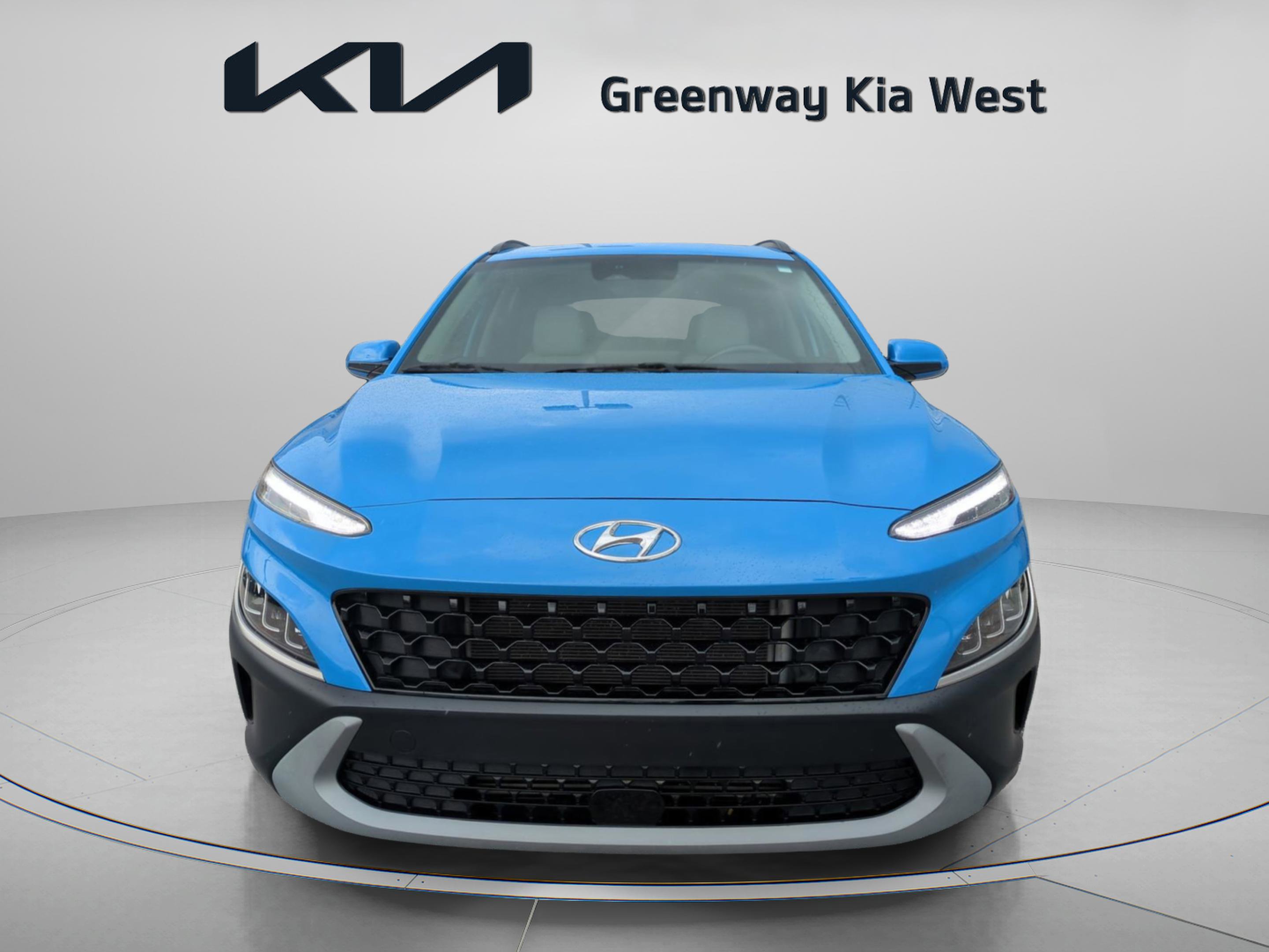 2022 Hyundai Kona Limited photo 2
