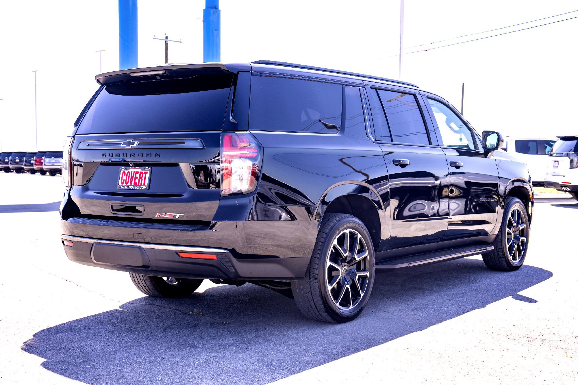 2021 Chevrolet Suburban RST photo 6