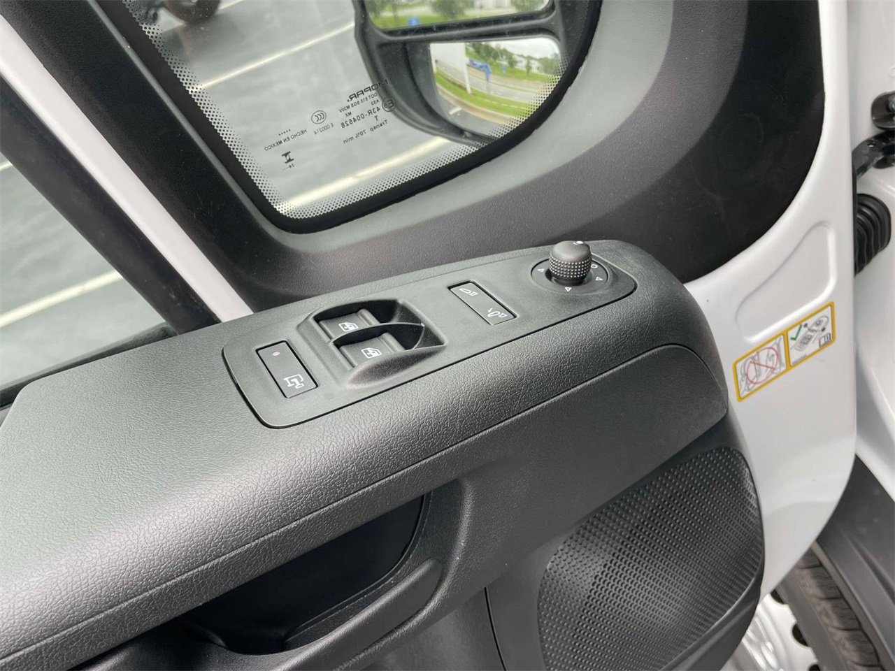 2025 Ram ProMaster 2500 photo 21