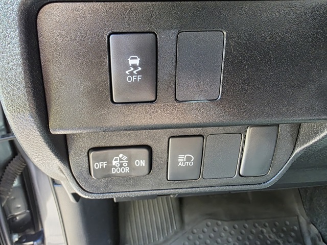 2023 Toyota Tacoma SR photo 17