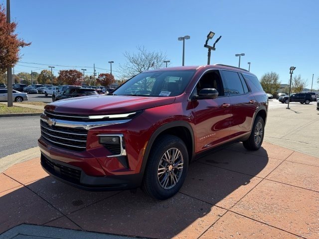 2026 Chevrolet Traverse photo 2