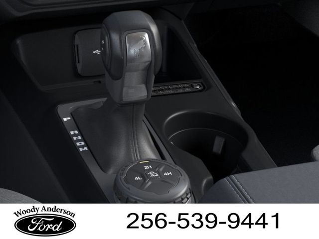 2025 Ford Bronco Base photo 16